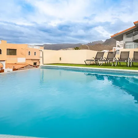 Olbia Charming Dreamview With Jacuzzi Vakantiehuis *