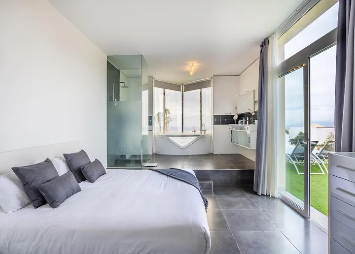 Будинок відпочинку Olbia Charming Dreamview With Jacuzzi Адехе