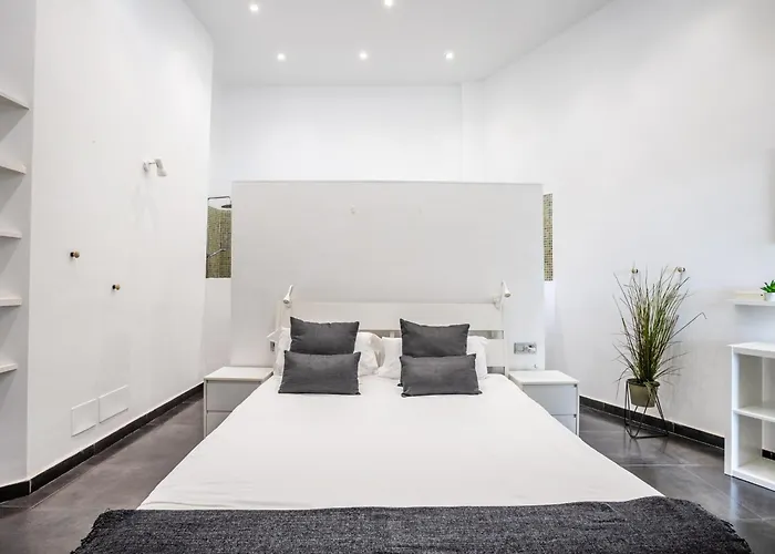 Будинок відпочинку Olbia Charming Dreamview With Jacuzzi *