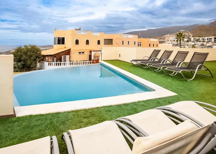 Будинок відпочинку Olbia Charming Dreamview With Jacuzzi Адехе